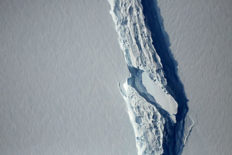 Συναγερμός στον πλανήτη: Τεράστιο παγόβουνο αποκολλήθηκε από την Ανταρκτική (Photo) - Media