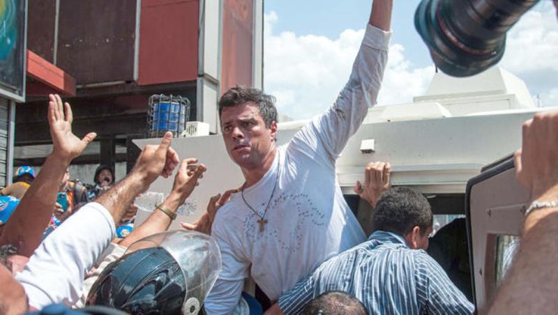 Βενεζουέλα: Ελεύθερος ο Λόπες, η ηγετική προσωπικότητα της αντιπολίτευσης - Media