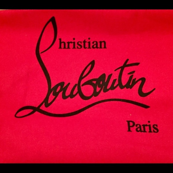 Ελληνίδα η πρωταγωνίστρια της νέας καμπάνιας του οίκου Christian Louboutin - Media