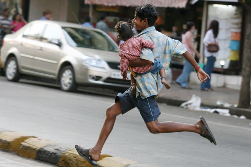 Χιλιάδες παιδιά απάγονται κάθε χρόνο στο σιδηροδρομικό δίκτυο της Ινδίας - Media