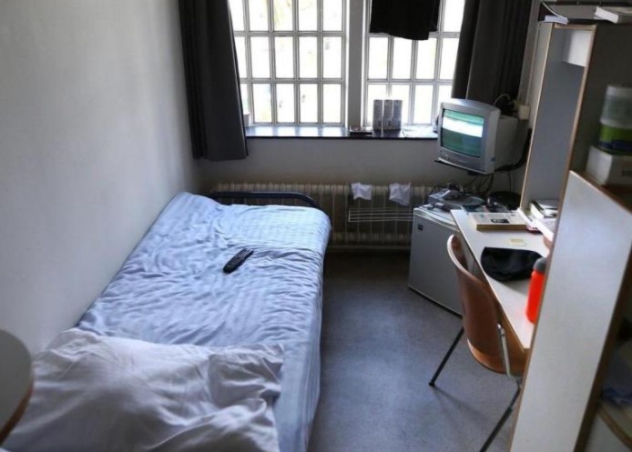 Ολλανδικές φυλακές: Κρατούμενοι με κλειδιά των κελιών, ντελίβερι και ψηφιακές οθόνες - Media