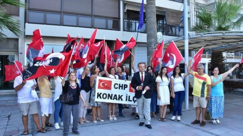 Νέα απίστευτη πρόκληση της Τουρκίας: Συγκέντρωση εθνικιστών έξω από το ελληνικό προξενείο στη Σμύρνη (Video) - Media