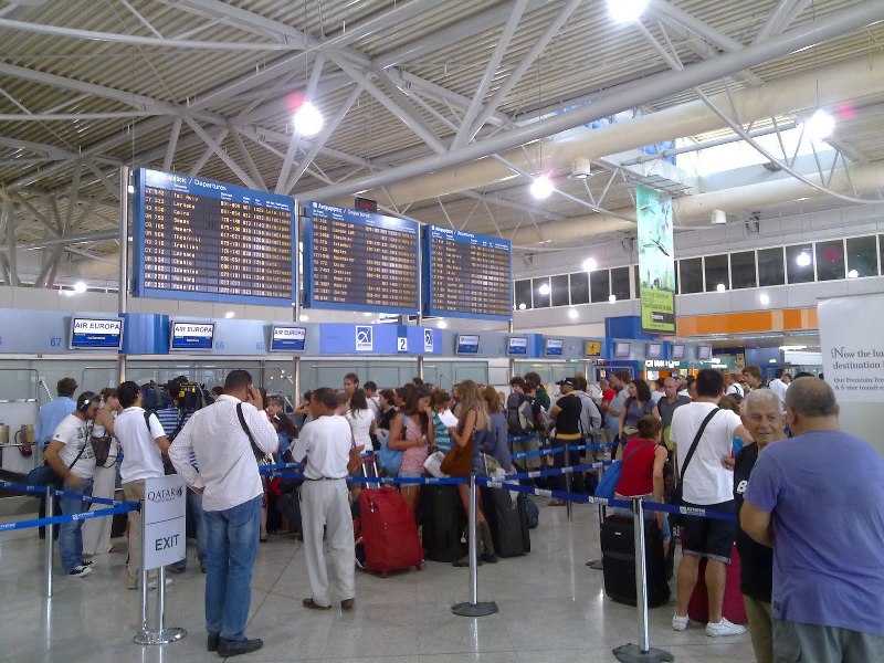 Ξεπέρασαν τα 2 εκατομμύρια οι επιβάτες στο «Ελ. Βενιζέλος» - Media