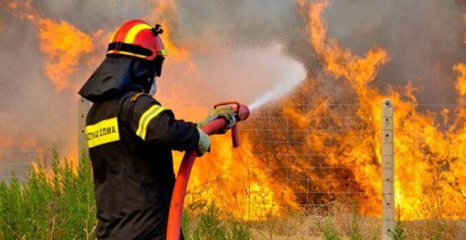 Δραματική η κατάσταση στην Ζάκυνθο, 12 τα ενεργά μέτωπα - Δήμαρχος: Να ξεκινήσουν ανακρίσεις - Media