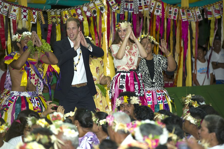 Kate και Πρίγκιπας William: Γιατί δεν κρατιούνται ποτέ χέρι - χέρι;  - Media