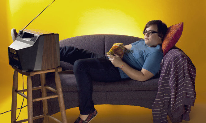 Τι παθαίνουν τα παιδιά που κάθονται συνέχεια στην τηλεόραση και τον υπολογιστή - Media