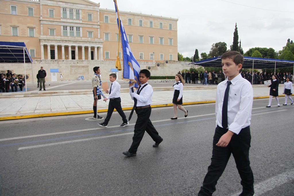 Κυκλοφοριακές ρυθμίσεις την Κυριακή σε Αθήνα και Πειραιά για την 28η Οκτωβρίου -Ποιοι δρόμοι θα κλείσουν - Media