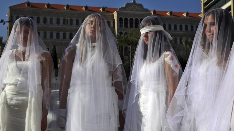 Στα χνάρια της Ιορδανίας και ο Λίβανος: Κατάργησε τον νόμο «παντρέψου το βιαστή σου» - Media