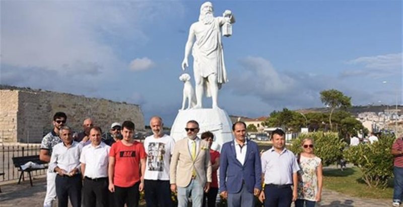 Τουρκία: Ζητούν να απομακρυνθεί το άγαλμα του Έλληνα φιλοσόφου Διογένη - Media