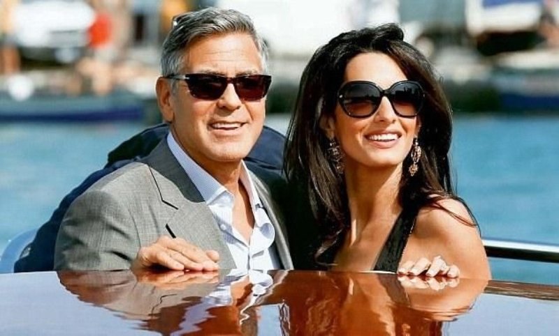 Το ζεύγος Κλούνεϊ στο πλευρό των αντιρατσιστικών οργανώσεων - Media