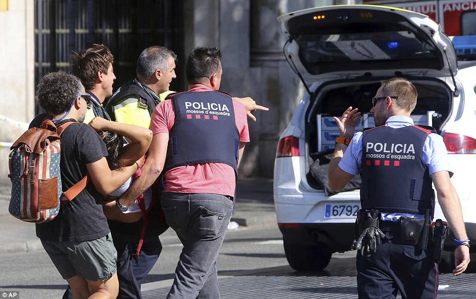 Ανθρωποκυνηγητό για το δράστη της επίθεσης στη Βαρκελώνη - Συνελήφθη τέταρτος ύποπτος - Media