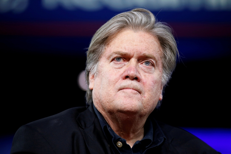 Ο Στιβ Μπάνον επέστρεψε στο Breitbart News: «Πάω στον πόλεμο υπέρ του Τραμπ» - Media