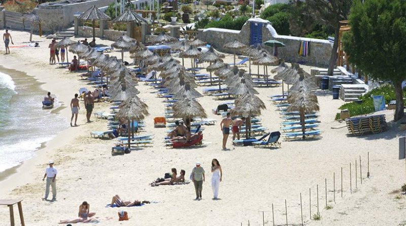 Κρήτη: H αστυνομία «σχόλασε» το beach party - Media