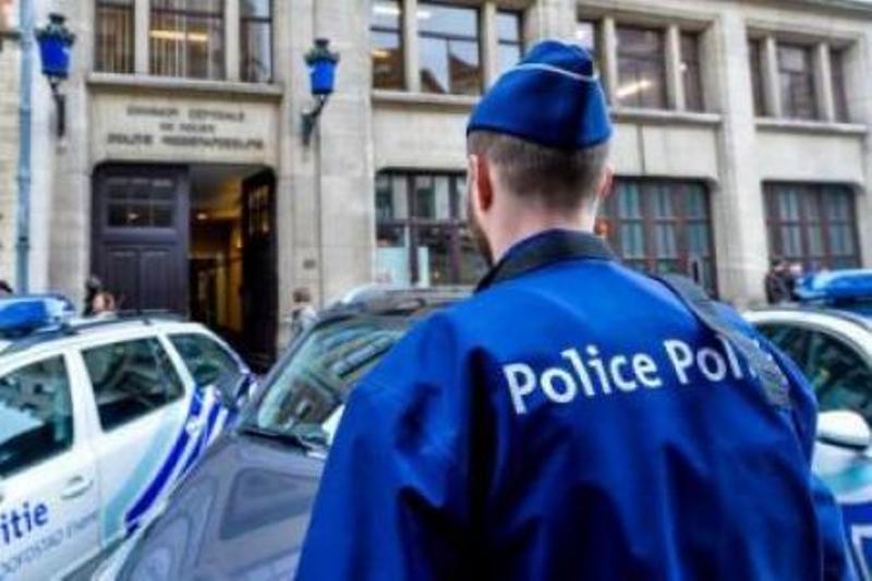 Πανικός στο Βέλγιο: Αυτοκίνητο παρέσυρε και τραυμάτισε τέσσερις ανθρώπους σε υπαίθριο πάρτι - Media