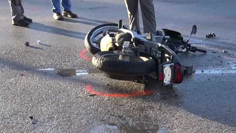 Τραγωδία στη Θεσσαλονίκη: Νεκρός οδηγός μοτοσικλέτας, πάνω στην οποίο επέβαινε και το 10χρονο παιδί του - Media