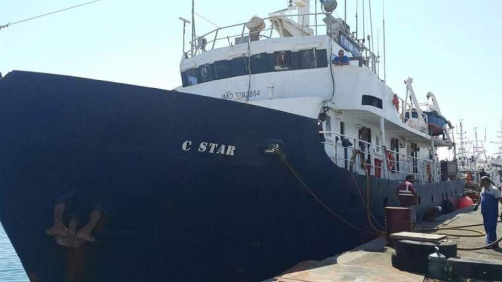 Οι ακροδεξιοί αρνήθηκαν την βοήθεια του σκάφους διάσωσης προσφύγων - Media