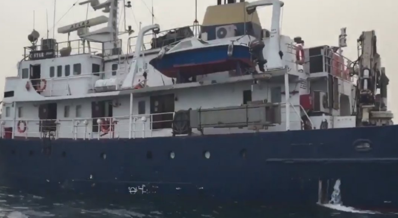Σε επιφυλακή οι λιμενικές αρχές της Κρήτης για το πλοίο των ακροδεξιών - Media