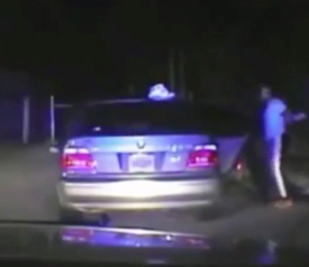 «Βιασμός από αστυνομικούς»: Σκληρές σκηνές καταγεγραμμένες σε video - Media