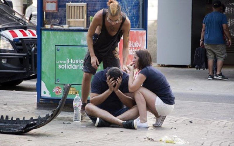 Αυτόπτες μάρτυρες στην Βαρκελώνη: Επικράτησε χάος! - Media
