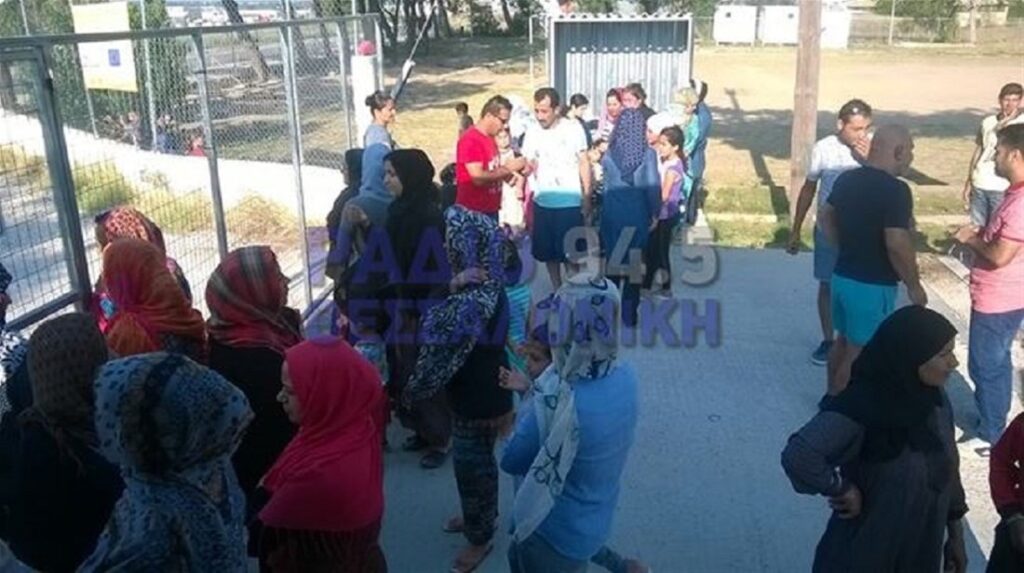 Θεσσαλονίκη: Διαμαρτυρία μεταναστών στο πρώην στρατόπεδο Αναγνωστοπούλου - Media
