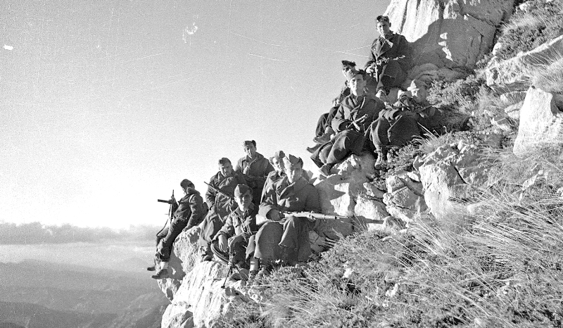 Εβδομήντα χρόνια από την ίδρυση του Δημοκρατικού Στρατού: Ιστορίες από τον εμφύλιο  - Media