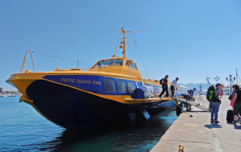 Αίγινα: Μηχανική βλάβη σε ιπτάμενο δελφίνι με 141 επιβάτες - Media