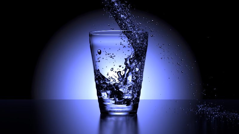 Δείτε τι κάνει ένα ποτήρι νερό το πρωί με άδειο στομάχι - Media