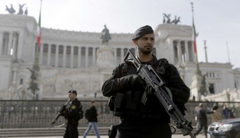 Δρακόντεια μέτρα στην Ιταλία - Ο ISIS προειδοποιεί ότι είναι ο επόμενος στόχος του - Media