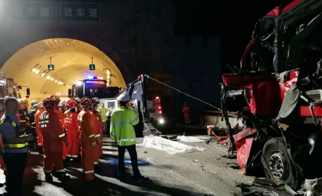 Θρήνος στην Κίνα: 36 νεκροί μετά από τροχαίο δυστύχημα με λεωφορείου - Media