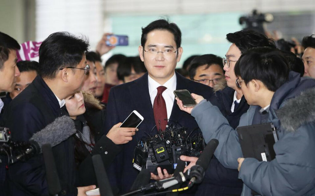 Ο κληρονόμος της Samsung αντιμετωπίζει 12ετή ποινή φυλάκισης για διαφθορά - Media