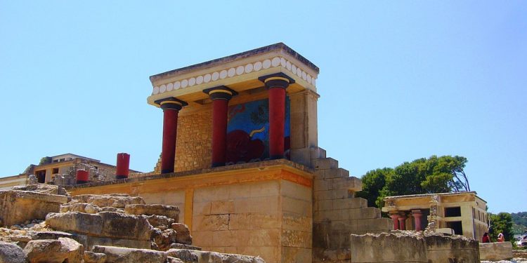 Εικόνες «αποκάλυψης» στην Κρήτη: Οι νοτιάδες «έθαψαν» την Κνωσσό (Photos) - Media