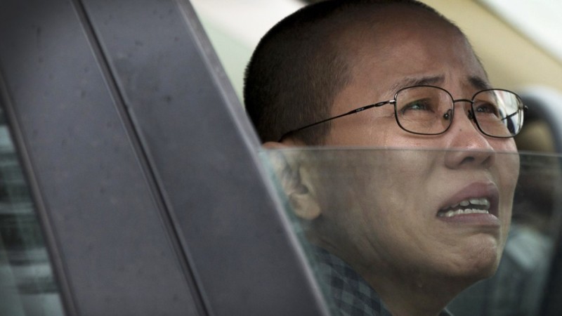 Θρίλερ με τη χήρα νεκρού νομπελίστα - Καταγγελίες στον ΟΗΕ για απαγωγή - Media