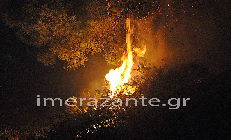 Ζάκυνθος: Νύχτα κόλασης στις Μαριές- Τρία πύρινα μέτωπα κύκλωσαν το χωριό - Media