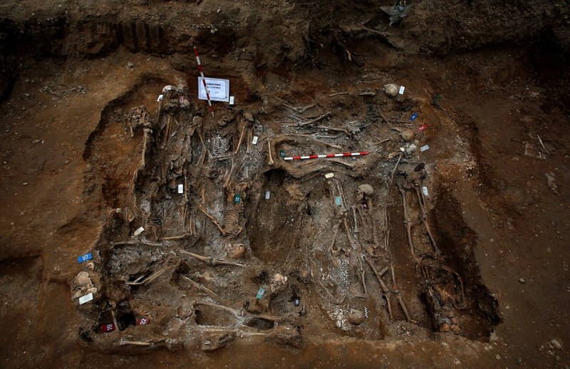 Φρίκη από το παρελθόν: Ομαδικός τάφος από την εποχή του εμφυλίου βρέθηκε στην Ισπανία - Media