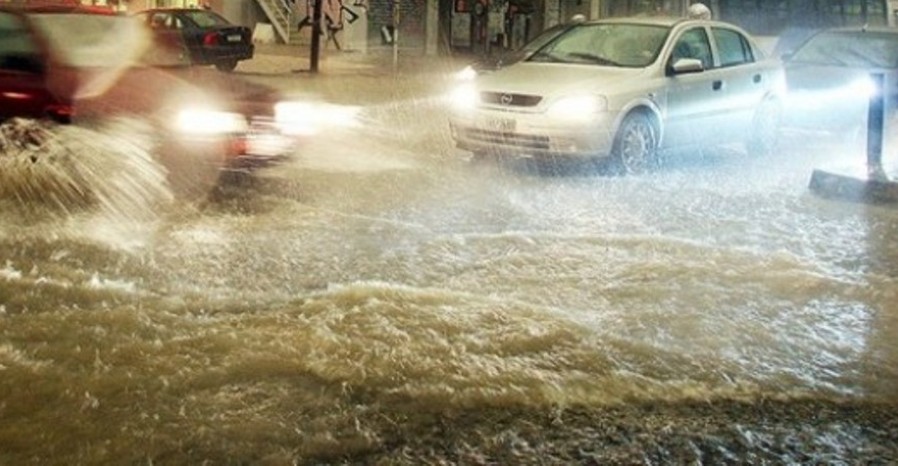 Κακοκαιρία: Πέφτουν δέντρα και πλημμυρίζουν υπόγεια στα Γρεβενά - Media