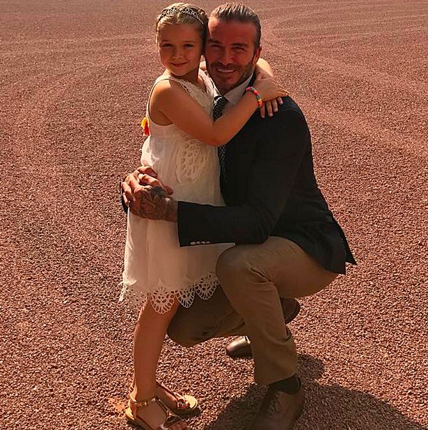 Επικός χαζομπαμπάς ο Ντέιβιντ Μπέκαμ: Το δώρο που έκανε στην κόρη του (Photo) - Media