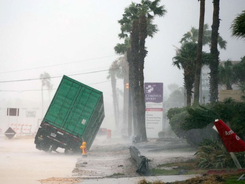 Ο Χάρβεϊ υποβιβάστηκε σε τροπική καταιγίδα – Τεράστιες καταστροφές στο πέρασμα του (Video)  - Media