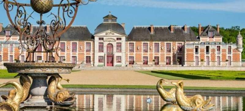 Σε αυτόν τον μυθικό πύργο, τον ωραιότερο της Γαλλίας, η σύζυγος του Βαλς έπαιξε βιολί και οι καλεσμένοι απόλαυσαν όπερα (Photos) - Media Gallery 16