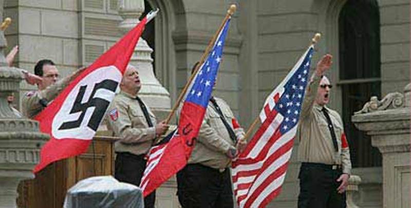 Οι ακροδεξιοί νεοναζί πήραν θάρρος στις ΗΠΑ και ετοιμάζουν και νέα διαδήλωση μίσους  - Media