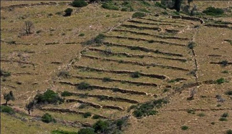 Επιστήμονες κρούουν τον κώδωνα του κινδύνου: Εξαφανίζεται το χώμα από τα ελληνικά νησιά   - Media