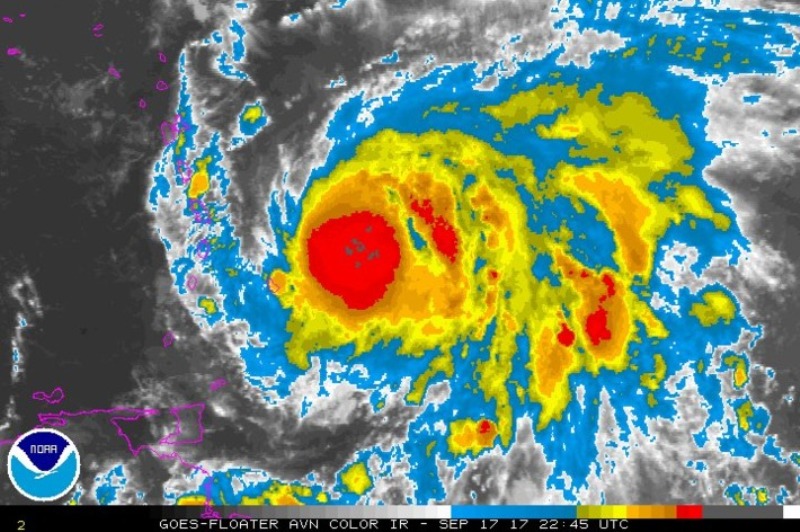 Ανησυχία στις ΗΠΑ: Ενισχύεται ο κυκλώνας «Μαρία» - Media