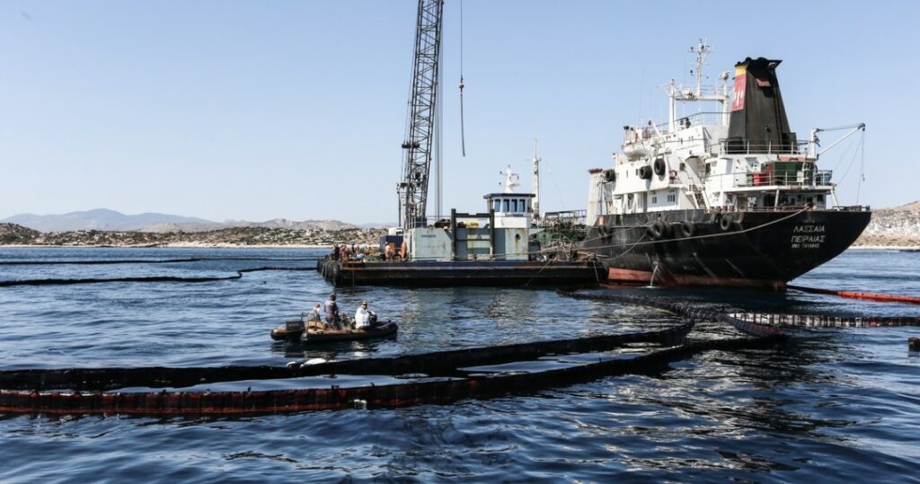 Δυο χρόνια με τριετή αναστολή στον πλοίαρχο του «Lassea» - Για τα μίγματα πετρελαιοειδών χωρίς νόμιμα παραστατικά - Media