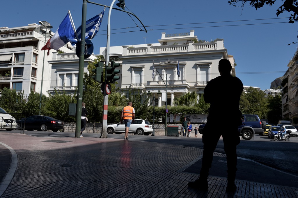 Έκτακτες κυκλοφοριακές ρυθμίσεις στην Αθήνα λόγω της επίσκεψης Μακρόν - Media