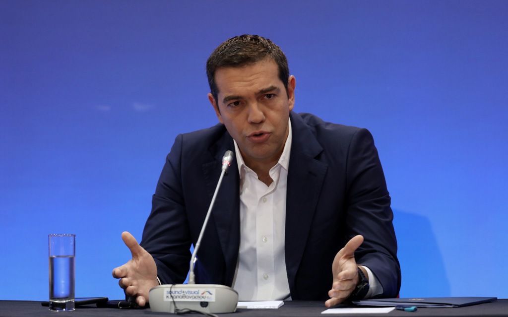 Hugo Dixon: Η Ελλάδα δεν πρόκειται να βγει από τα μνημόνια εξαιτίας του Τσίπρα - Media