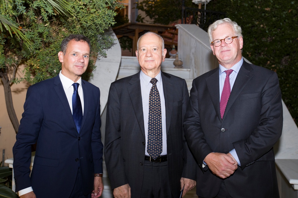 Συναντήσεις Παπαδημητρίου με ξένους επενδυτές: Δεκαετία Κρήτης και Ελλάδας η επόμενη δεκαετία - Media