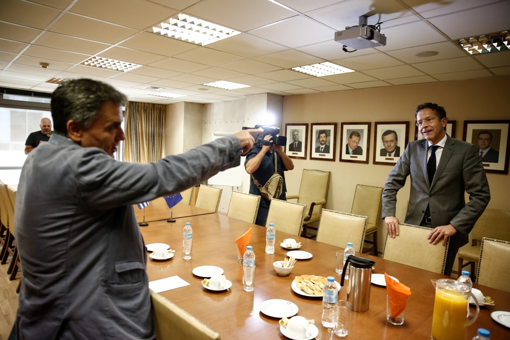 Ντάισελμπλουμ σε Τσακαλώτο: Άδικο που δεν έχετε φωτογραφίες υπουργών μετά το 2010 – Έκαναν όλη τη σκληρή δουλειά - Media