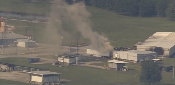 Φλόγες και μαύρος καπνός στο εργοστάσιο της Arkema στο Τέξας - Media