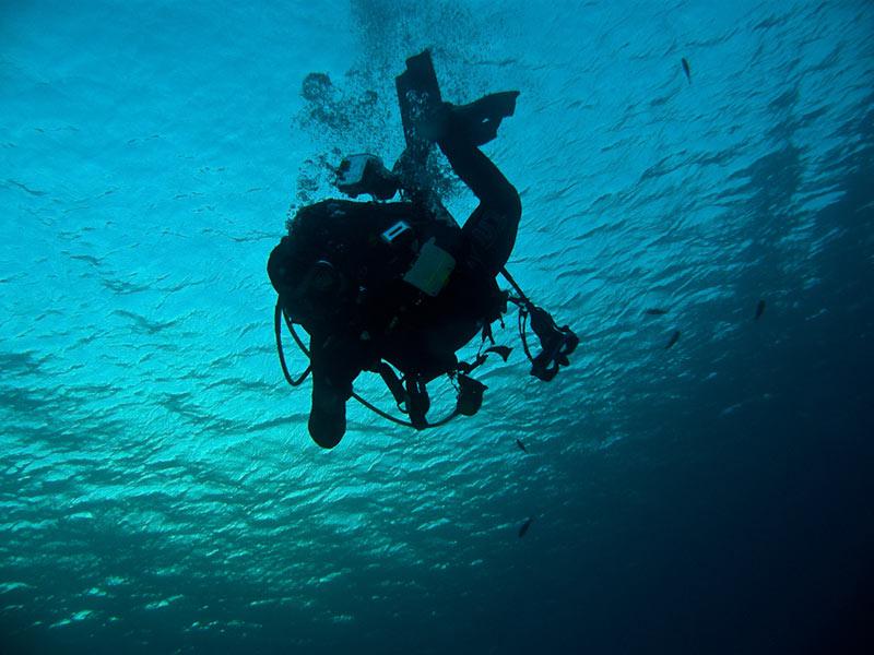 Τραγωδία στη Χαλκιδική: Νεκρή γυναίκα αυτοδύτης, παλεύει για τη ζωή του ο σύζυγός της - Media