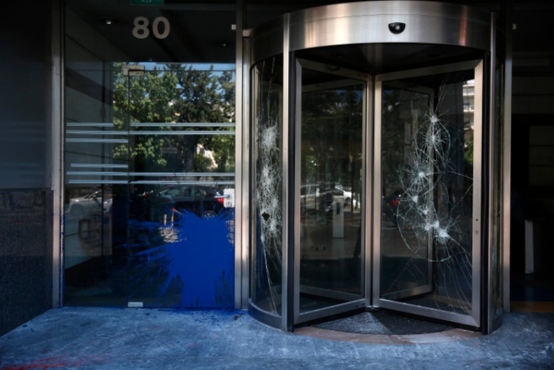 Οι επιθέσεις σε δημοσιογράφους δεν είναι πράξεις «αγωνιστικές» - Media