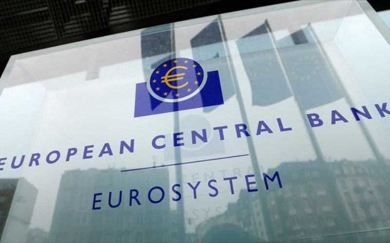 Reuters: H EΚΤ θα μπορούσε να στηρίξει την Ελλάδα αγοράζοντας καλυμμένα ομόλογα της Εθνικής Τράπεζας - Media